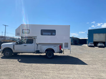 10' 4" Slide in Camper
